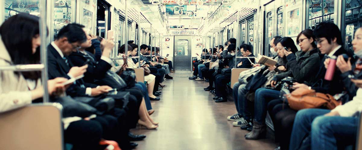 Internet en Japón utilizado en el transporte público